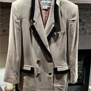 Oleg Cassini Vintage 80’s Beige and Black Women's Blazer